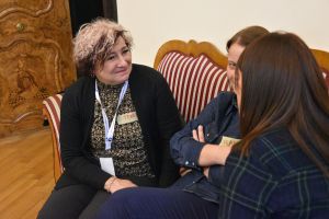 Uczetnicy konferencji na zdjęciu grupowym (31)