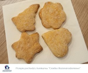 KGW w Mórce, cztery ciastka leżą na białej serwetce