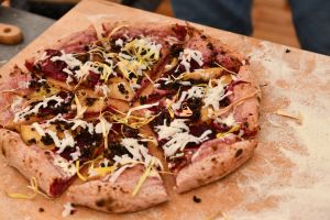 pizza nowoczesnego gospodarza
