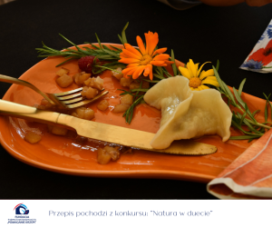 Pierogi z kaczka, dynia i duszonymi jabłkami